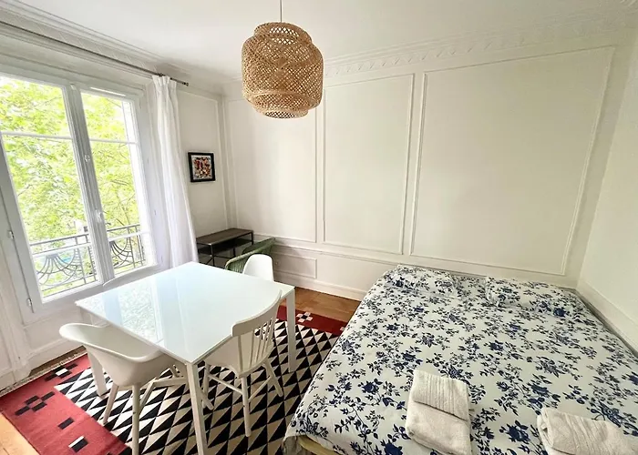 Appartement Large Comfortable 6p Paris