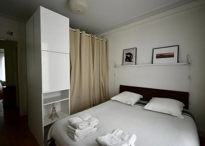 Large Comfortable 6p * Paris